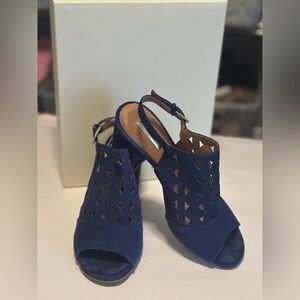 Halogen Zoey blue slingback suede sandals Size 7.5